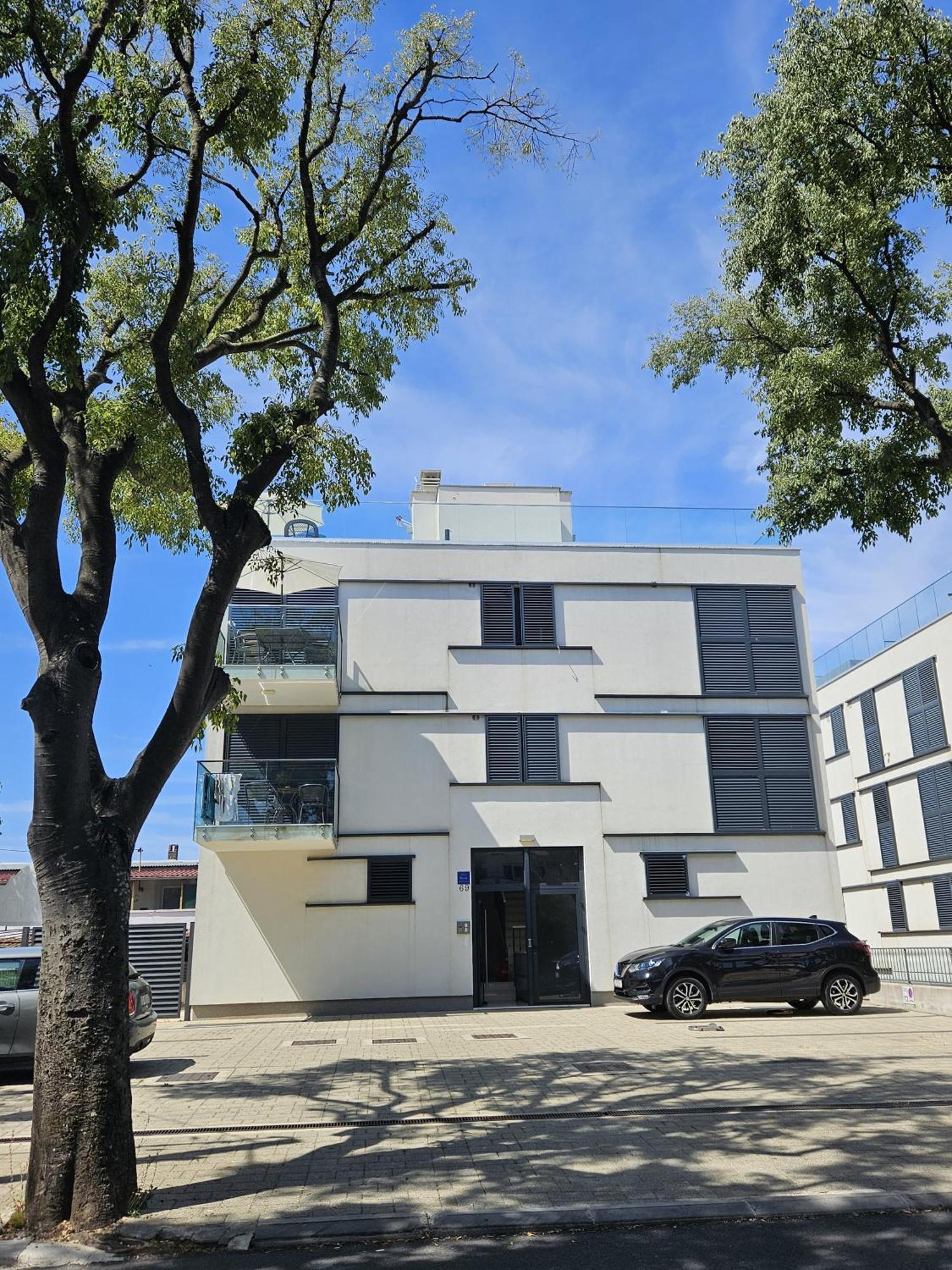 Apartment Lusi *